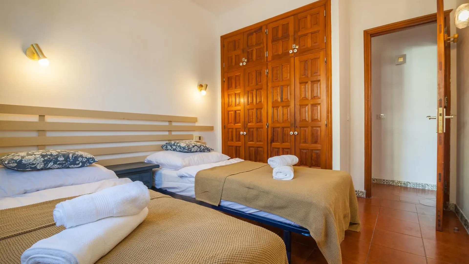 Apartman Paraiso Bamboo - 2 Bedrooms, 2 Bathrooms, Fibre Net, Heart Of The Los Gigantes, Tv Channels Acantilado de los Gigantes